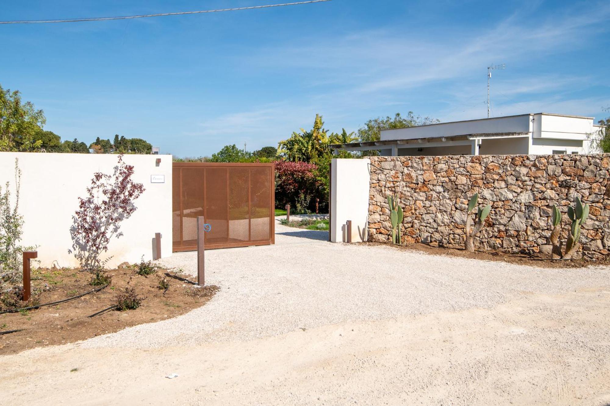 Villa Leomaris Torre dell'Orso Exterior photo